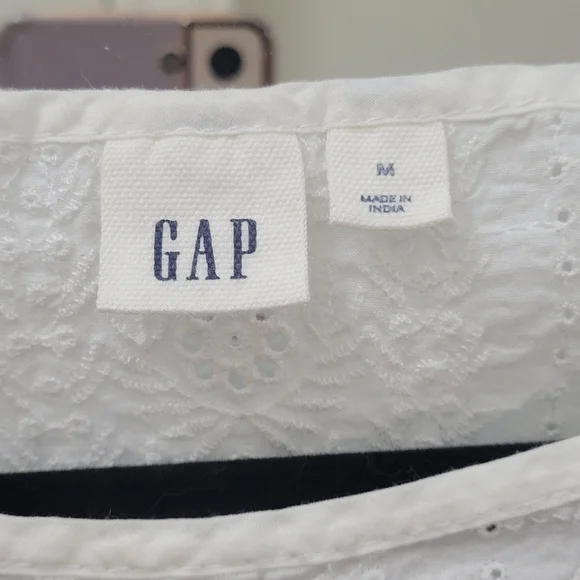 Gap‎ Floral Embroidered Eyelet White Blouse M EUC Cottagecore Preppy Boho - Picture 2 of 7